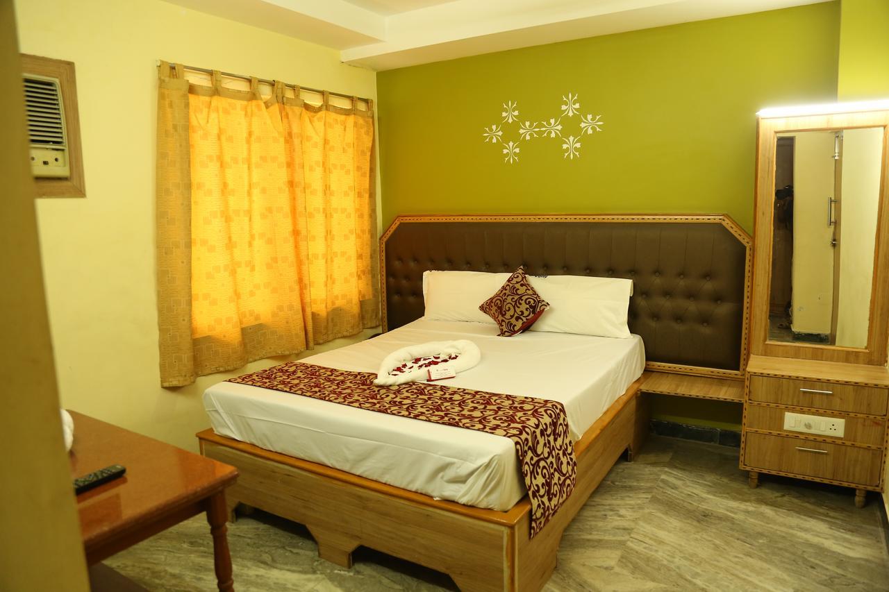 Hotel Vijay Pollachi Luaran gambar