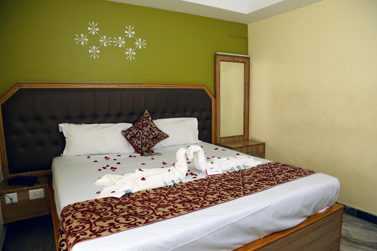 Hotel Vijay Pollachi Luaran gambar